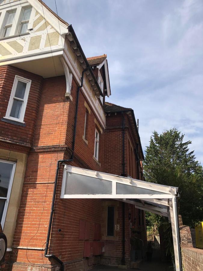 Canterbury Accommodations With Free Car Park Onsite And High Speed Wifi Kültér fotó