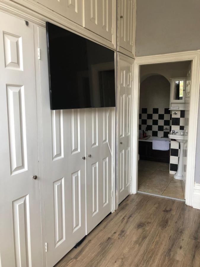 Canterbury Accommodations With Free Car Park Onsite And High Speed Wifi Kültér fotó