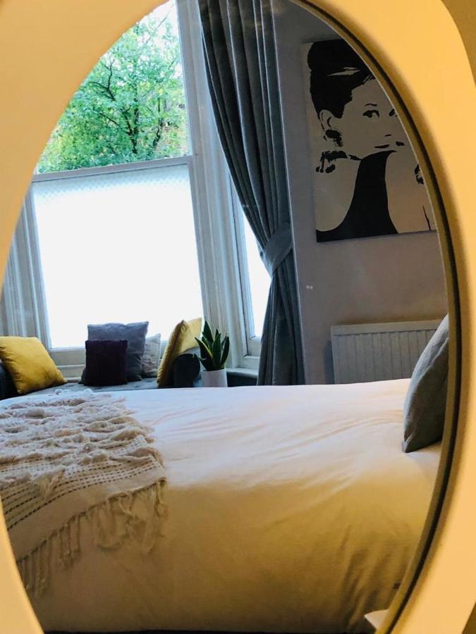 Canterbury Accommodations With Free Car Park Onsite And High Speed Wifi Kültér fotó