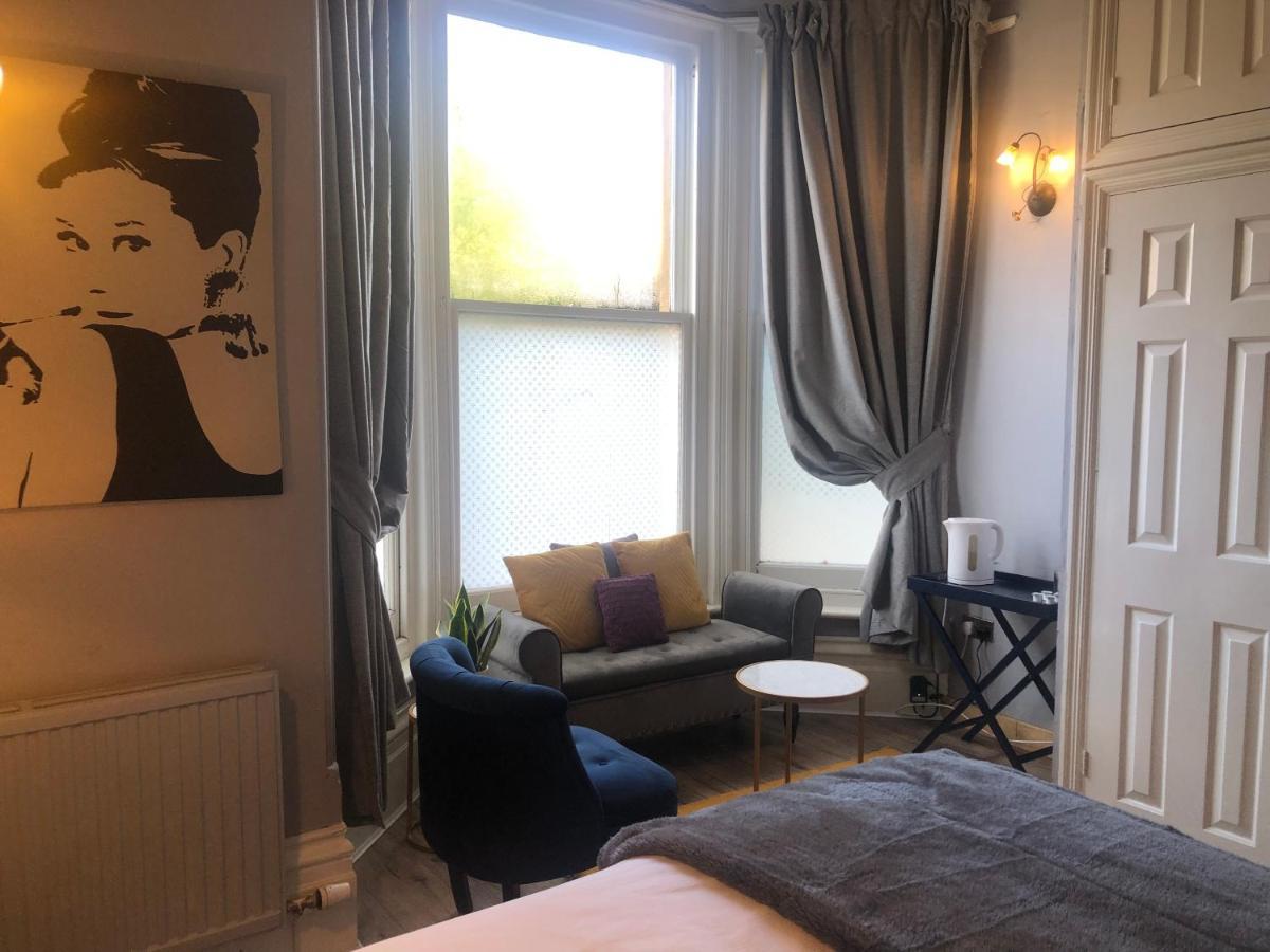 Canterbury Accommodations With Free Car Park Onsite And High Speed Wifi Kültér fotó