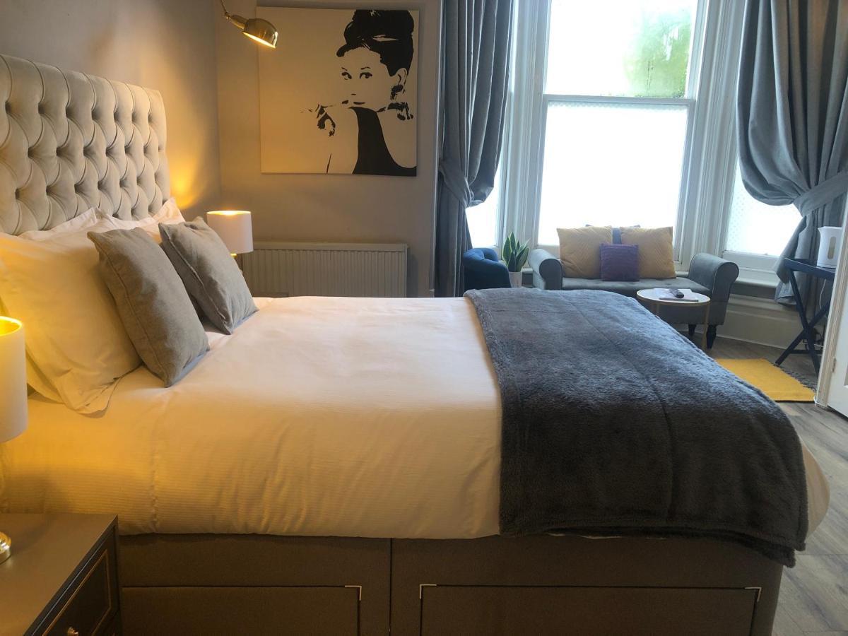 Canterbury Accommodations With Free Car Park Onsite And High Speed Wifi Kültér fotó