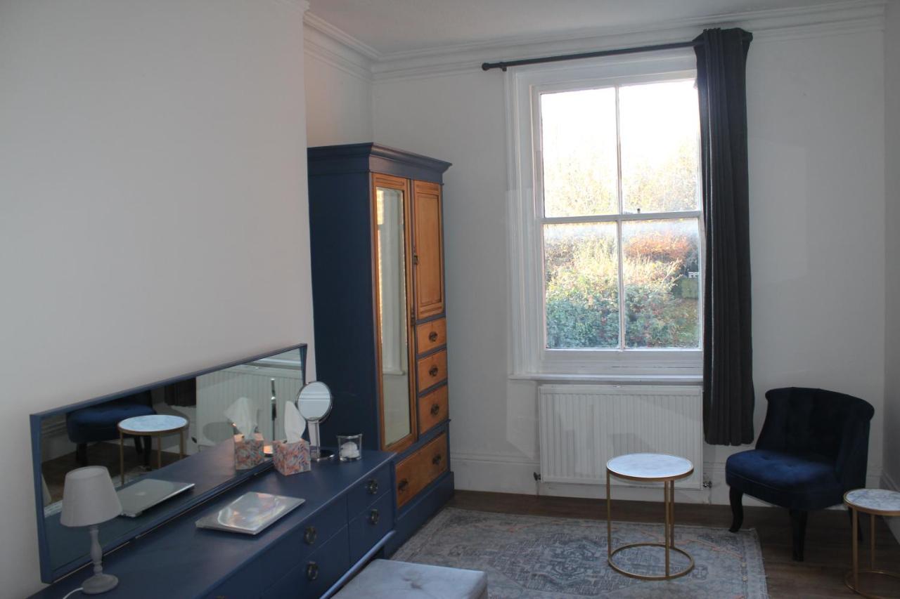 Canterbury Accommodations With Free Car Park Onsite And High Speed Wifi Kültér fotó