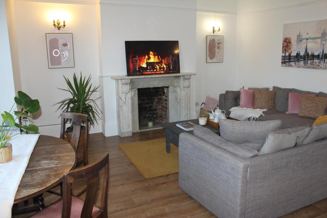 Canterbury Accommodations With Free Car Park Onsite And High Speed Wifi Kültér fotó