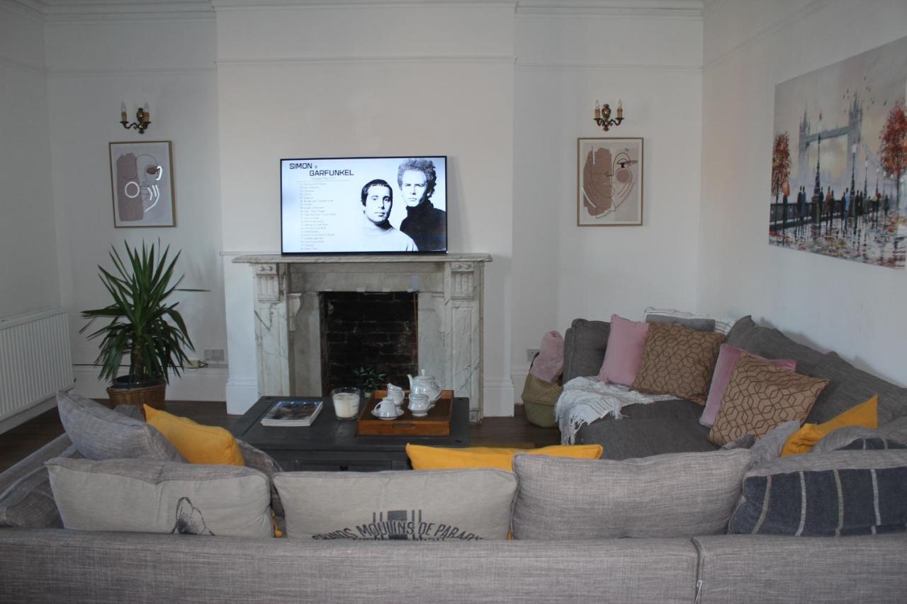 Canterbury Accommodations With Free Car Park Onsite And High Speed Wifi Kültér fotó