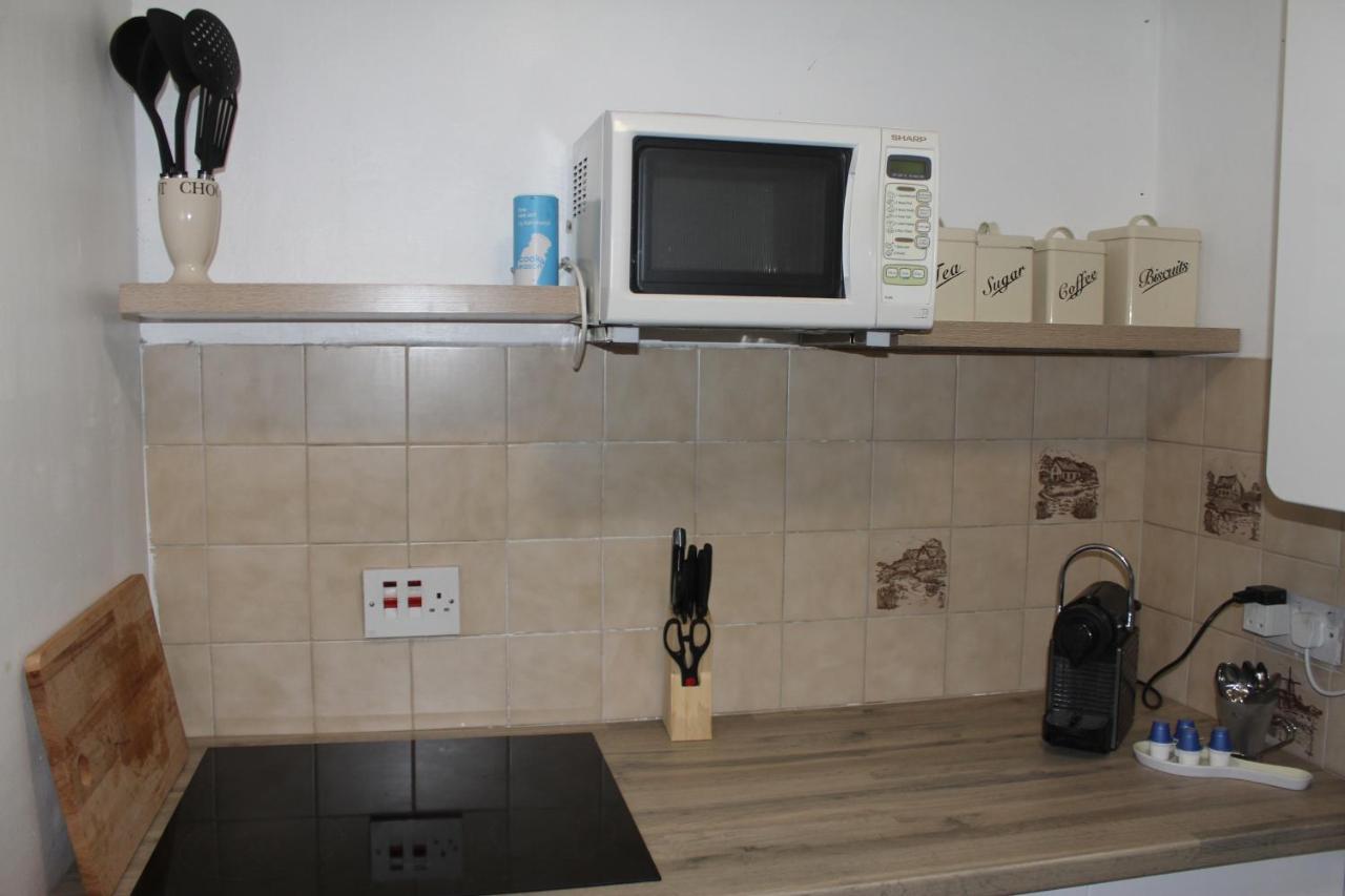 Canterbury Accommodations With Free Car Park Onsite And High Speed Wifi Kültér fotó