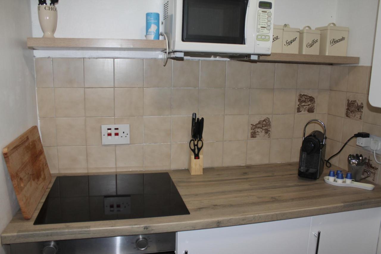 Canterbury Accommodations With Free Car Park Onsite And High Speed Wifi Kültér fotó