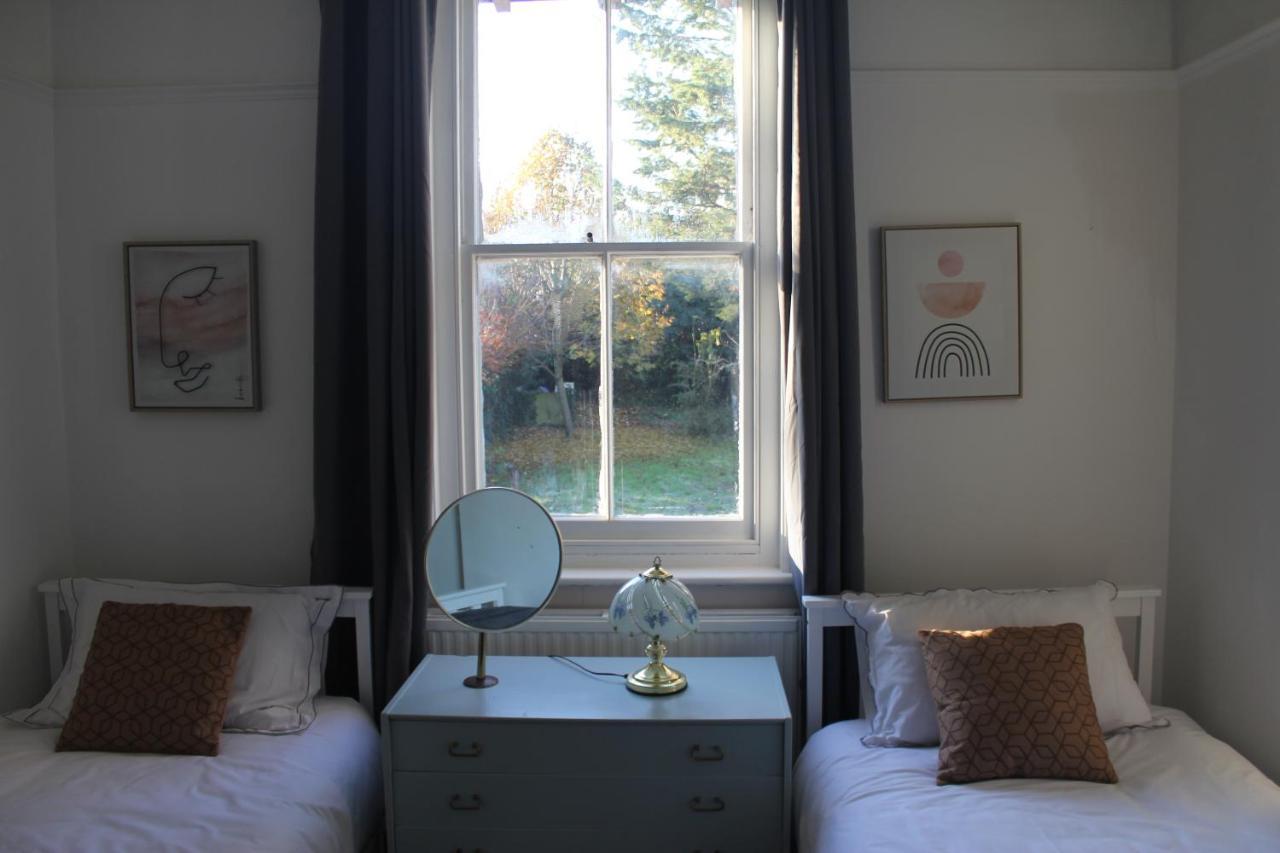 Canterbury Accommodations With Free Car Park Onsite And High Speed Wifi Kültér fotó