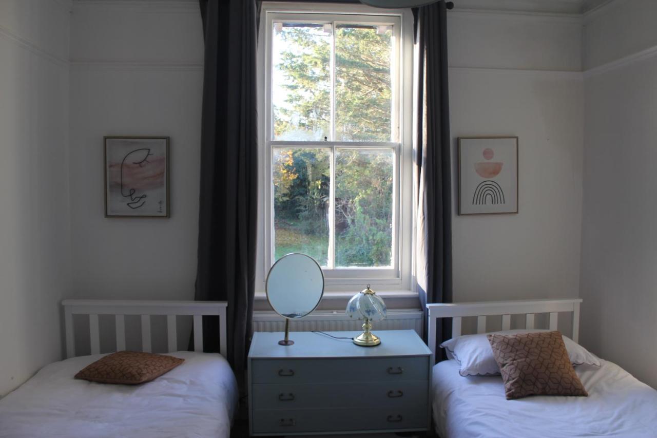 Canterbury Accommodations With Free Car Park Onsite And High Speed Wifi Kültér fotó